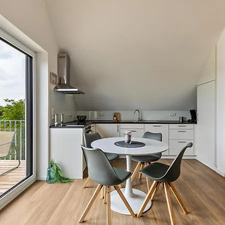 Apartment 5 Parkside *