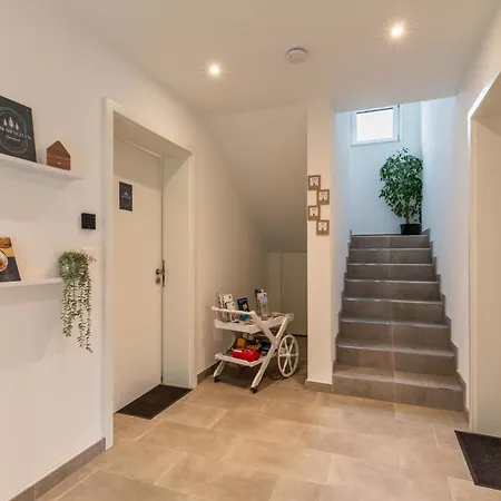 5 Parkside Apartment