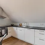 Parkside S5 - 8min Legoland *